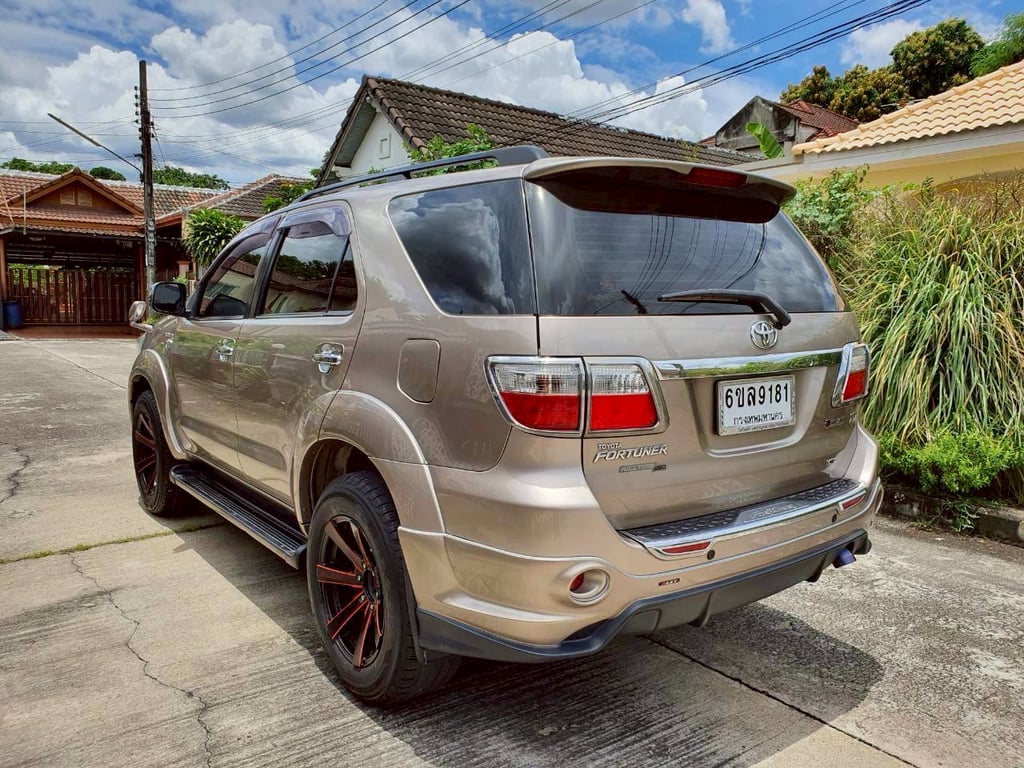 Fortuner 2011