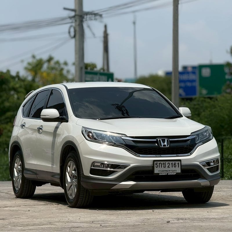 Honda CR-V G4 2.0 E (4WD) ปี 2016 สีขาว –รถ5ที่นั่ง ขับ 4 ล้อ สภาพสวยจัด ราคา 399,000.-  ✨ เครดิตดี ฟรีดาวน์ ✨ ผ่อน 7,xxx