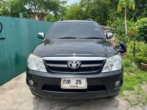 2006 Toyota fortuner 2.7 4x4 เบนซิน 2006 Toyota fortuner 2.7 4x4 เบนซิน