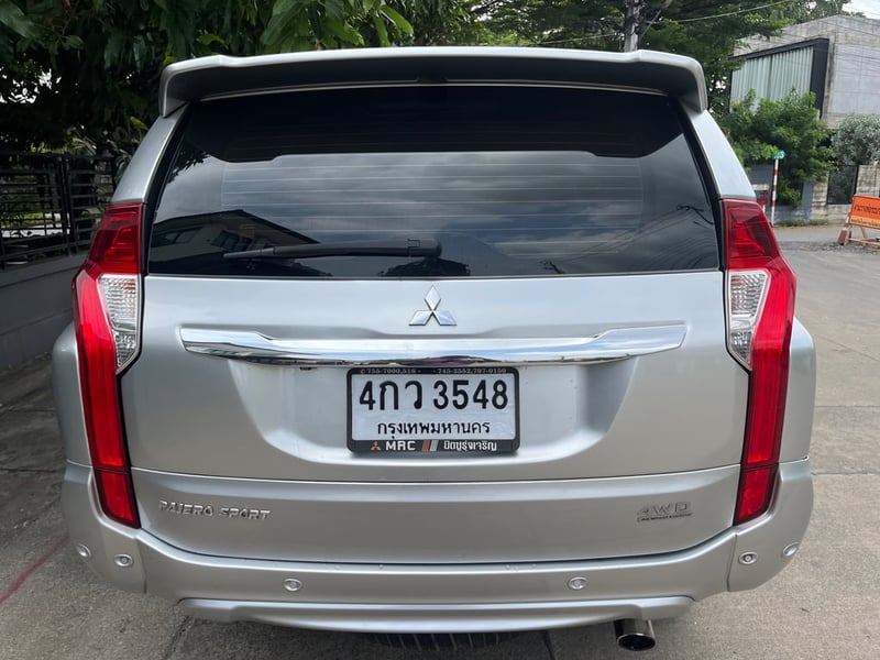 2015 Mitsubishi Pajero 2.4 GT 2015 Mitsubishi Pajero 2.4 GT