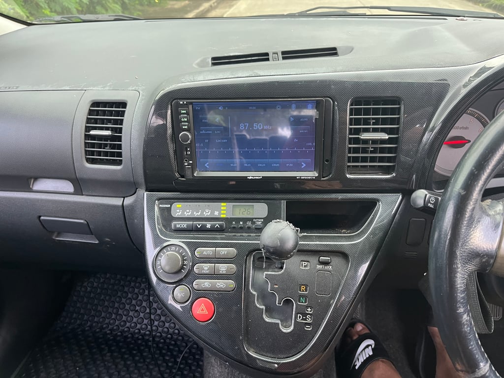 2004 Toyota wish 2.0 Q