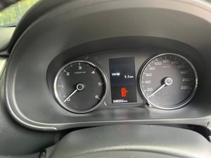 2015 Mitsubishi Pajero 2.4 GT 2015 Mitsubishi Pajero 2.4 GT