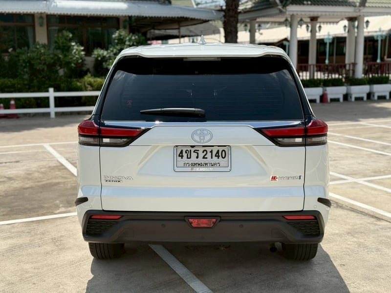 Toyota Innova Zenix HEV Premium ปี2023 Toyota Innova Zenix HEV Premium ปี2023