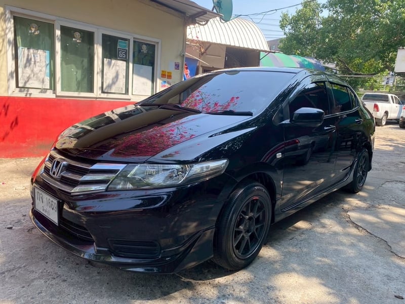 2012 Honda city 1.5 MT เกียร์ธรรมดา  ขาย 118,000.-  สอบถาม 0853375537
