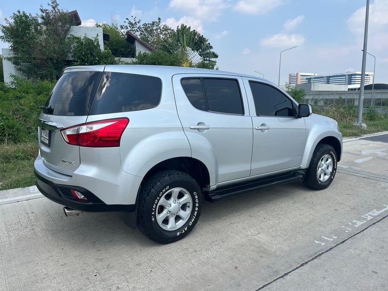 2018 Isuzu Mux 1.9 CD at ติดกล้องหลัง จอถอย ขาย 468000 เอกสารครบ มีนบุรี