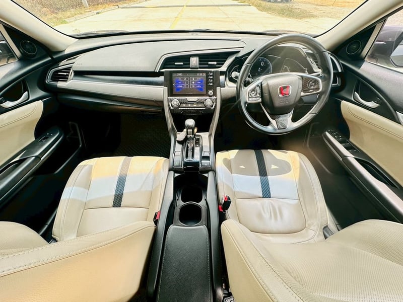  🚗 #HONDA CIVIC 1.8EL (FC) ปี2019 ⚪ สีเทา | เกียร์ออโต้ | เครื่องเบนซิน ✅ รถบ้านแท้ มือเดียวออกห้าง ✅ เข้าศูนย์ตลอด เช็กประวัติได้ ✅ ภายในสวย ภายนอกเนี๊ยบ ✅ มีวารันตีหลังการขาย  💸 ราคาเพียง 499,000 บาท