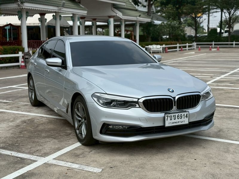 BMW G30 520D Sport Line ปี2018