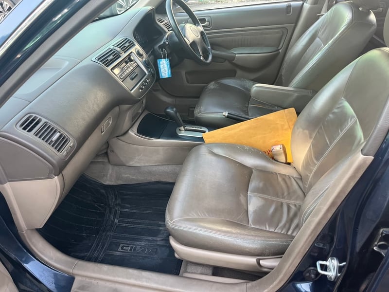2001 Honda civic 1.7 AT 