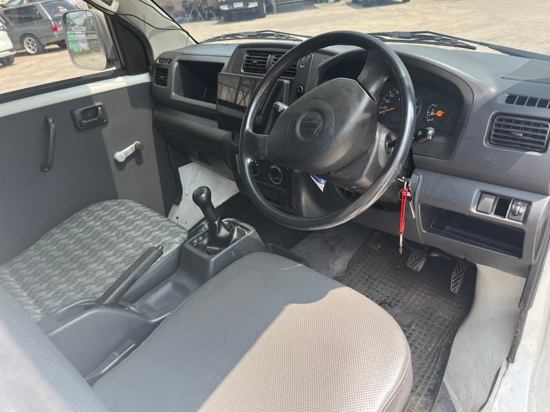 2011 Suzuki carry 1.6 MT  ขาย 79000 เอกสารครบ  สอบถาม 0853375537