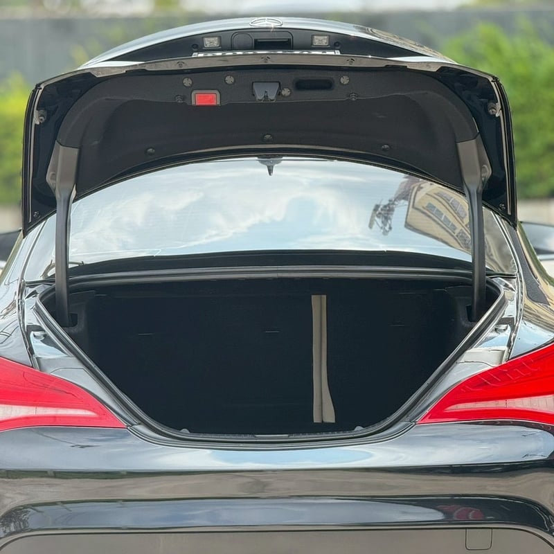 Mercedes-Benz CLA 200 ปี 2016