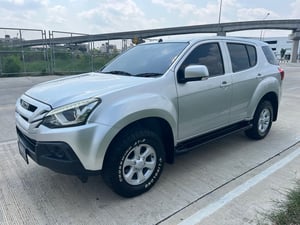 2018 Isuzu Mux 1.9 CD at ติดกล้องหลัง จอถอย ขาย 468000 เอกสารครบ มีนบุรี