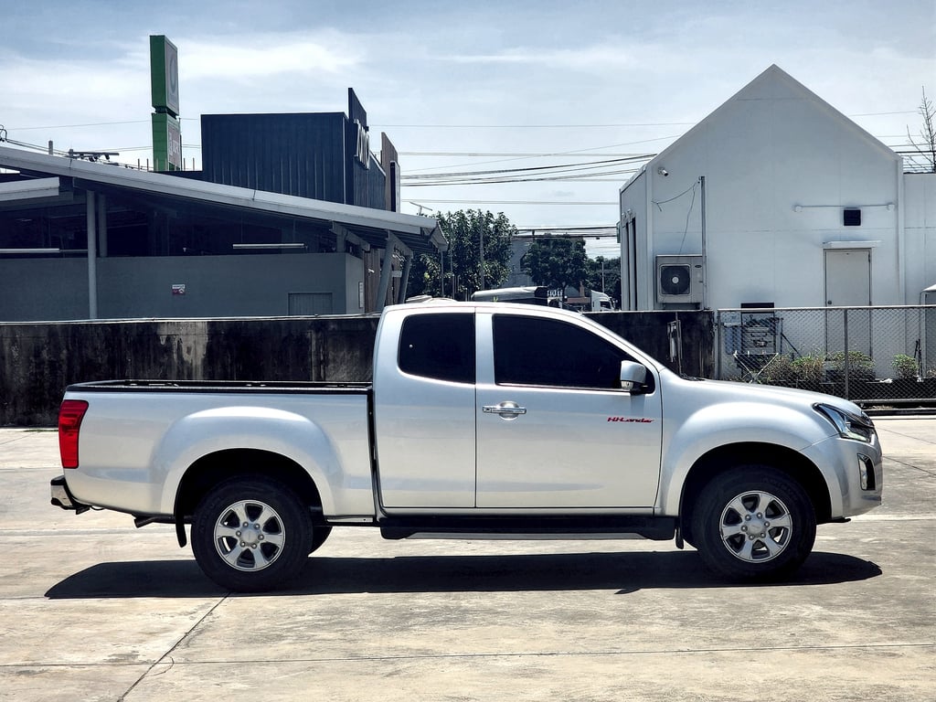 IsuZU D-max Space Cab 1.9L MT ปี 2019 IsuZU D-max Space Cab 1.9L MT ปี 2019