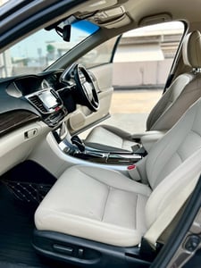 Accord 2.4 EL Navi ปี 2017 รถมือเดียวป้ายแดง ออกห้างป้ายแดง Accord 2.4 EL Navi ปี 2017 รถมือเดียวป้ายแดง ออกห้างป้ายแดง