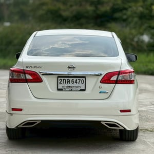 Nissan Sylphy 1.6 V ปี 2013 สีขาว – 