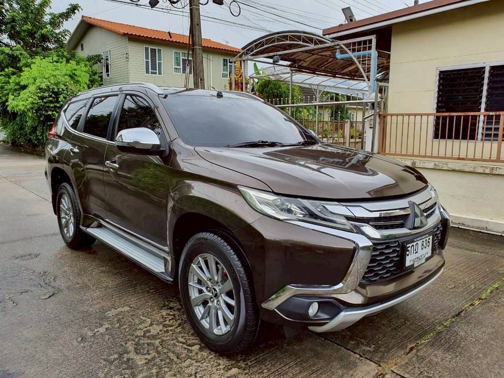 Mitsubishi Pajero Sport 2.4 GT Mitsubishi Pajero Sport 2.4 GT