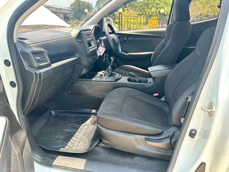 #ISUZU ALL NEW D-MAX SPACECAB 3.0 Ddi S ปี2022 เครื่องดีเซล เกียร์ธรรมดา   ราคา 429,000บาท  ออกรถ 6,000บาท  ผ่อนนาน 84งวด