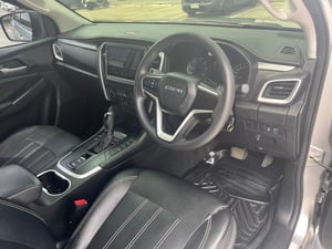 Isuzu MU-X 1.9 active ปี 2022 ไมล์130000โล  ขาย ตัด สด 635,000.-  สอบถาม 0853375537 เอ
