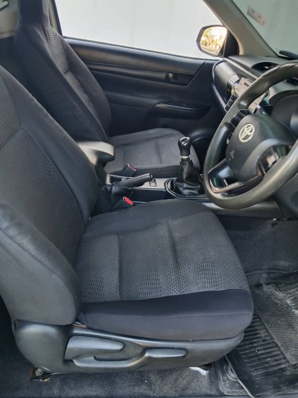 2019 Toyota Revo 2.8 mt ตอนเดียว ขาย 278000 เอกสารครบ มือเดียว ทนทาน พร้อมใช้ จอดกทม เสรีไทย 12