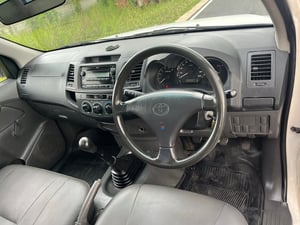 2012 Toyota Vigo 2.5 mt ดีเซล 2012 Toyota Vigo 2.5 mt ดีเซล