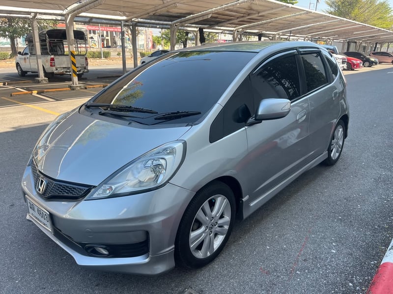 2012 Honda jazz 1.5 Jpan AT สีเทา  