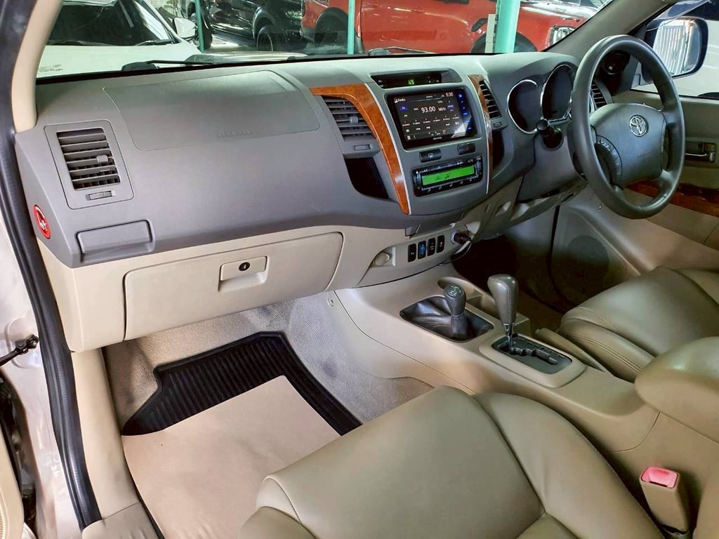 Fortuner 2011