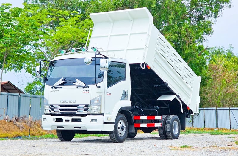 ISUZU FRR 210แรงม้า รถบรรทุก 6ล้อ ดั้มพ์ ปี2019