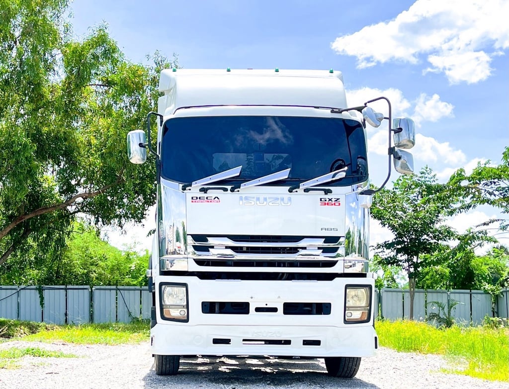 หัวลาก ISUZU GXZ 360 แรงม้า ปี 2556 หัวลาก ISUZU GXZ 360 แรงม้า ปี 2556