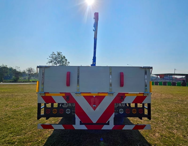 12 ล้อติดเครน ISUZU FVM 300 