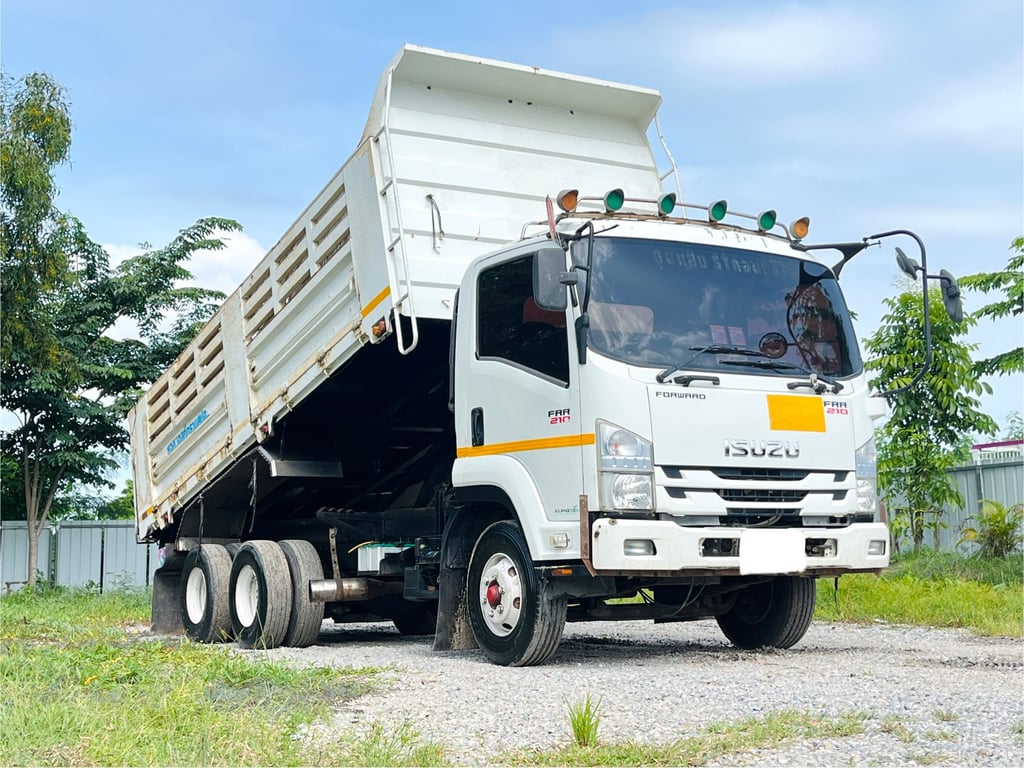 10ล้อดัมพ์ ISUZU FRR 210 แรงม้า ปี 2563 มีระบบลากลูก