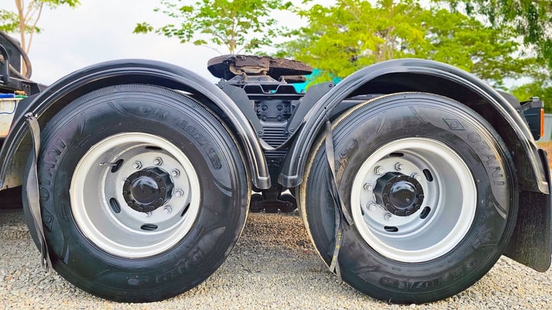 ISUZU GXZ 360แรงม้า รถบรรทุก 12ล้อ หัวลาก เฉพาะหัว ปี2014