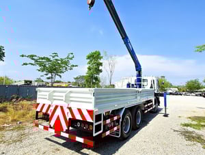 10 ล้อกระบะคาร์โก้ติดเครน ISUZU FVM 240 แรงม้า
