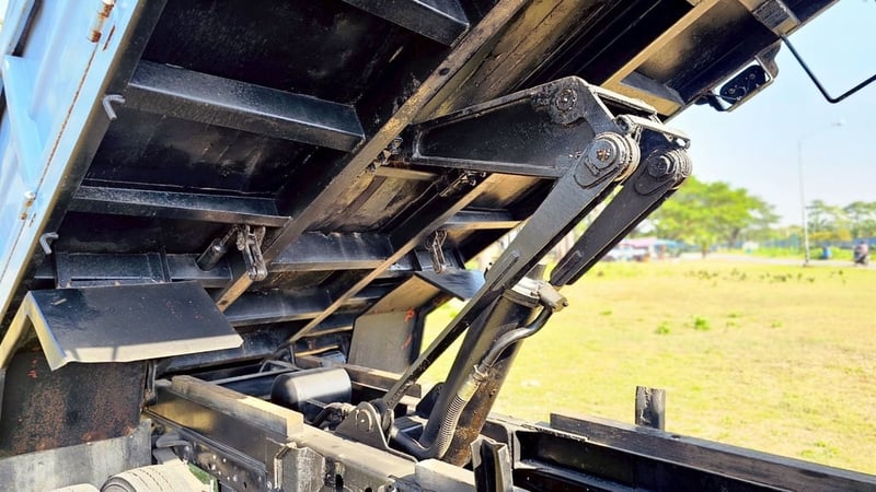 🌻 6 ล้อดัมพ์ ISUZU NPR 120 แรง🌻 🌻 6 ล้อดัมพ์ ISUZU NPR 120 แรง🌻