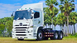 หัวลากHINO VICTOR 380 ปี 59