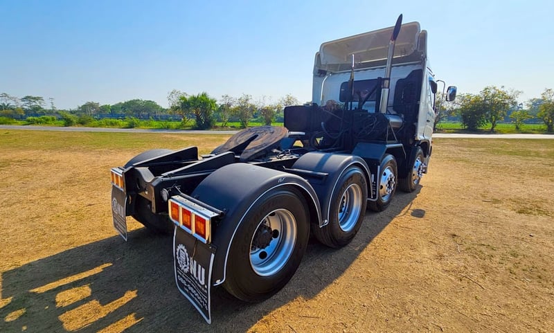 HINO FM 260แรงม้า รถบรรทุก 12ล้อ หัวลาก เฉพาะหัว ปี2013 เลขไมล์น้อยกว่า 500,000 กม.