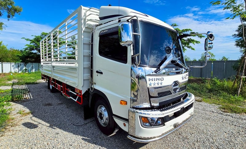 HINO FC 210แรงม้า รถบรรทุก 6ล้อ กระบะคอกสูง ปี2023 HINO FC 210แรงม้า รถบรรทุก 6ล้อ กระบะคอกสูง ปี2023