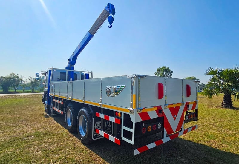  12 ล้อติดเครน ISUZU FVM 300 ปี 55