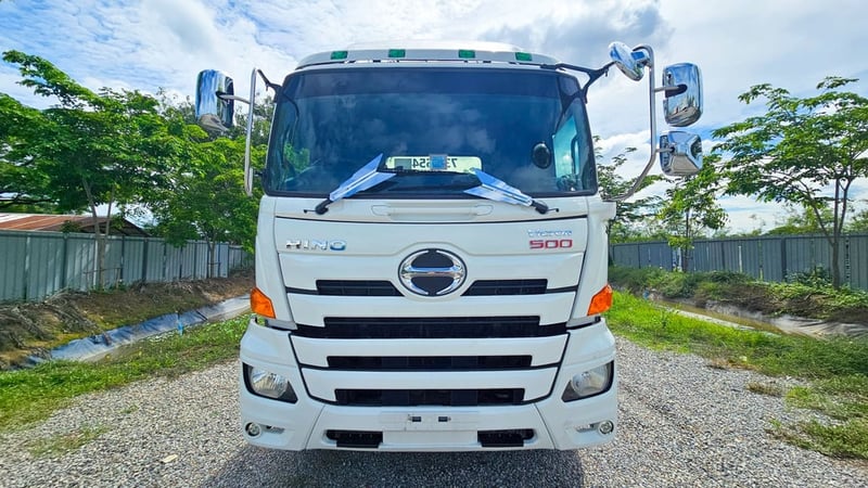 หัวลาก 10 ล้อ HINO VICTOR FM1A 344 แรงม้า รถปี 59 หัวลาก 10 ล้อ HINO VICTOR FM1A 344 แรงม้า รถปี 59