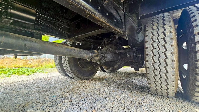 ISUZU FVM 300แรงม้า รถบรรทุก 10ล้อ กระบะเหล็กติดเครน ปี2012 ISUZU FVM 300แรงม้า รถบรรทุก 10ล้อ กระบะเหล็กติดเครน ปี2012
