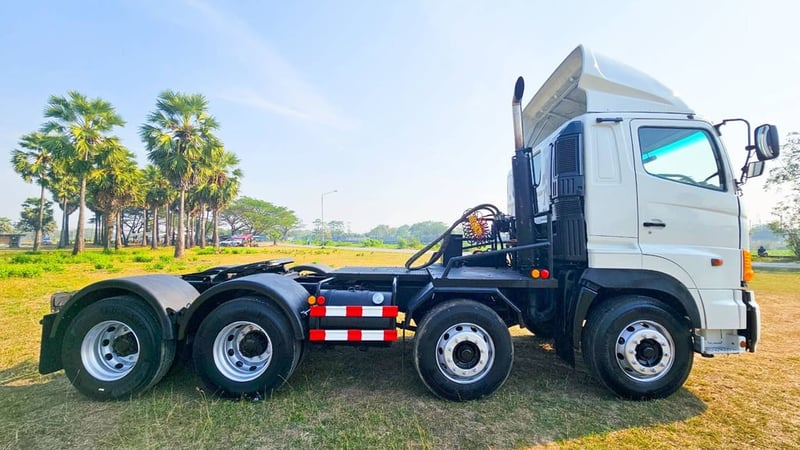 หัวลาก12ล้อ HINO หน้าซีรีย์700