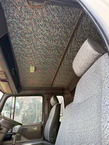  6ล้อ  HINO สมอเงิน 180 แรงม้า 