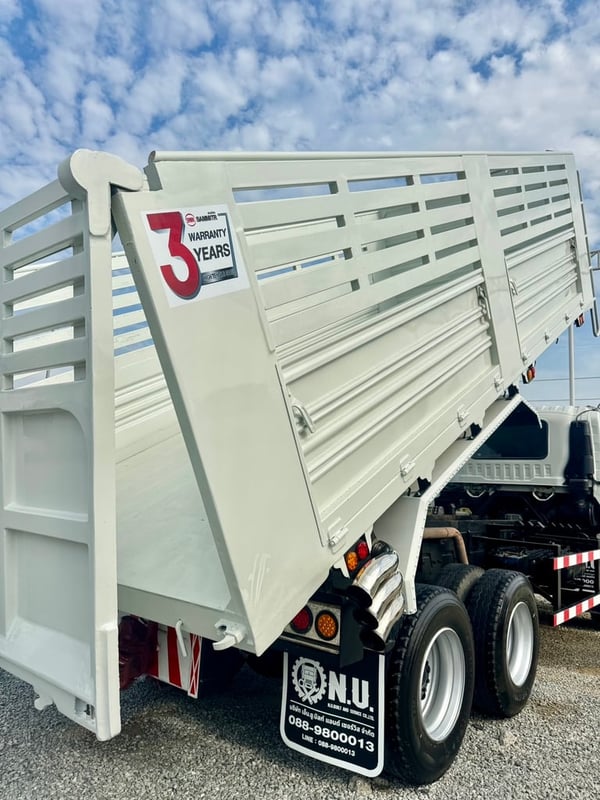 10 ล้อดัมพ์ ISUZU FVZ 300แรงม้าปี2018