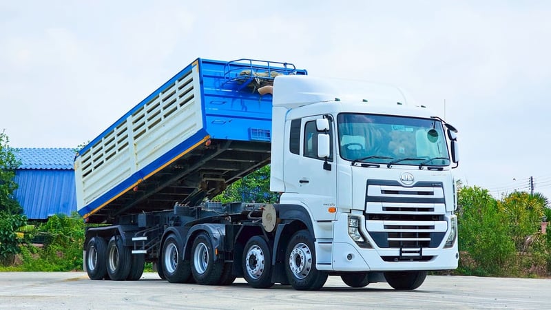 UD GWE 370แรงม้า รถบรรทุก 12ล้อ ดั้มพ์ ปี2018 พร้อมหางเซมิดัมพ์ ปี 65 UD GWE 370แรงม้า รถบรรทุก 12ล้อ ดั้มพ์ ปี2018 พร้อมหางเซมิดัมพ์ ปี 65