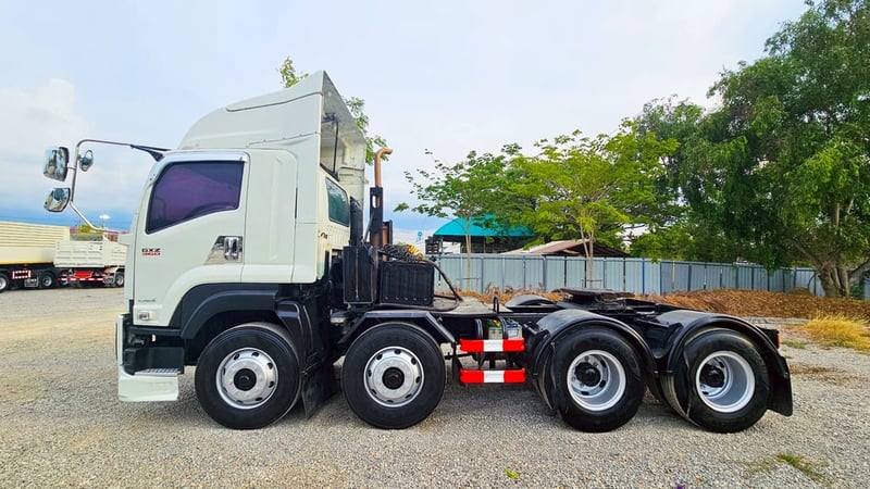 ISUZU GXZ 360แรงม้า รถบรรทุก 12ล้อ หัวลาก เฉพาะหัว ปี2014