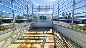 6ล้อ กระบะคอกสูง ISUZU 94 แรงม้า ปี2016 6ล้อ กระบะคอกสูง ISUZU 94 แรงม้า ปี2016