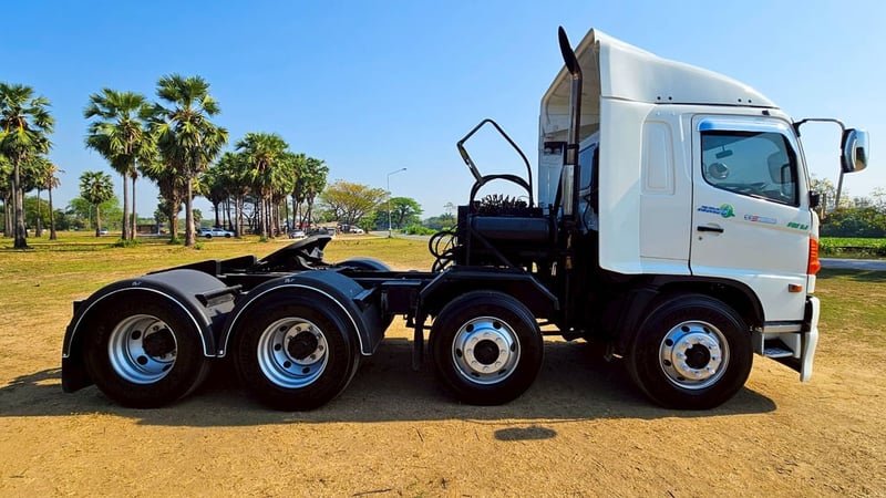 HINO FM 260แรงม้า รถบรรทุก 12ล้อ หัวลาก เฉพาะหัว ปี2013 เลขไมล์น้อยกว่า 500,000 กม.