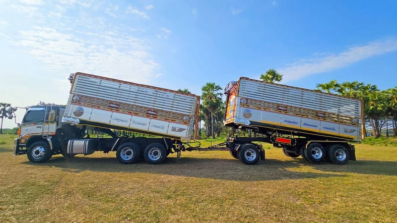 HINO FM 380แรงม้า รถบรรทุก 10ล้อ ดั้มพ์ ปี2012 HINO FM 380แรงม้า รถบรรทุก 10ล้อ ดั้มพ์ ปี2012