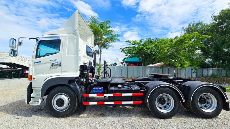หัวลาก 10 ล้อ HINO VICTOR FM1A 344 แรงม้า รถปี 59 หัวลาก 10 ล้อ HINO VICTOR FM1A 344 แรงม้า รถปี 59