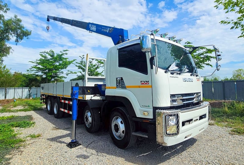 ISUZU FVM 300แรงม้า รถบรรทุก 10ล้อ กระบะเหล็กติดเครน ปี2012 ISUZU FVM 300แรงม้า รถบรรทุก 10ล้อ กระบะเหล็กติดเครน ปี2012