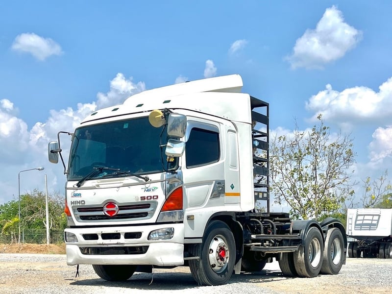 หัวลาก 10ล้อHINO FM 260แรงม้า ปี2011 หัวลาก 10ล้อHINO FM 260แรงม้า ปี2011