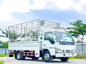 ISUZU NPR 130แรงม้า รถบรรทุก 6ล้อ กระบะคอกสูง ปี2012